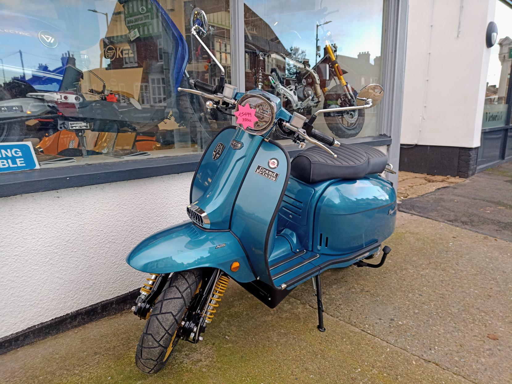 Royal Alloy GP 350 350 SE Scooter (2025 - )