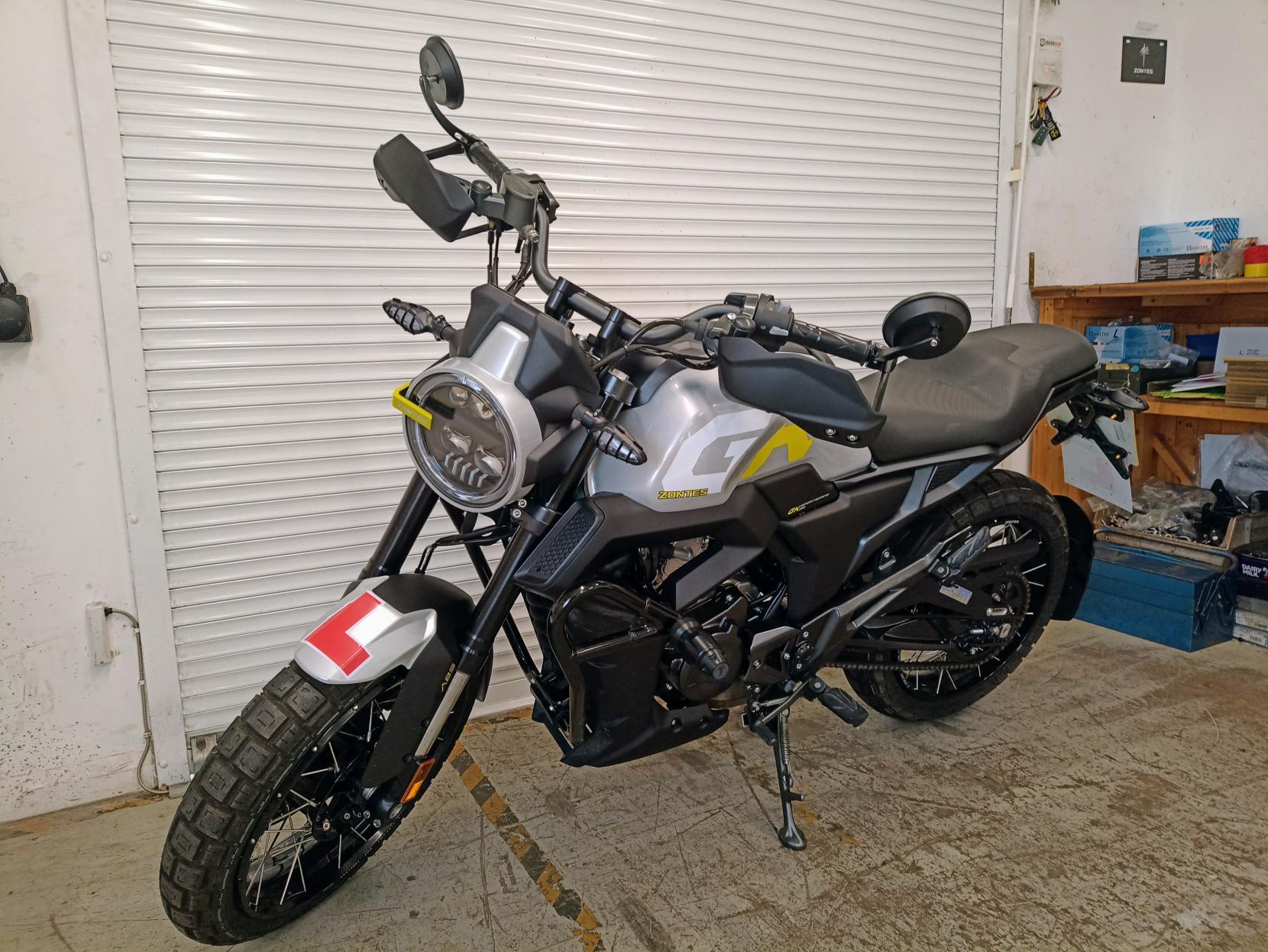 Zontes ZT125-GK 125 Naked Petrol Manual Euro 5 (15 ps)