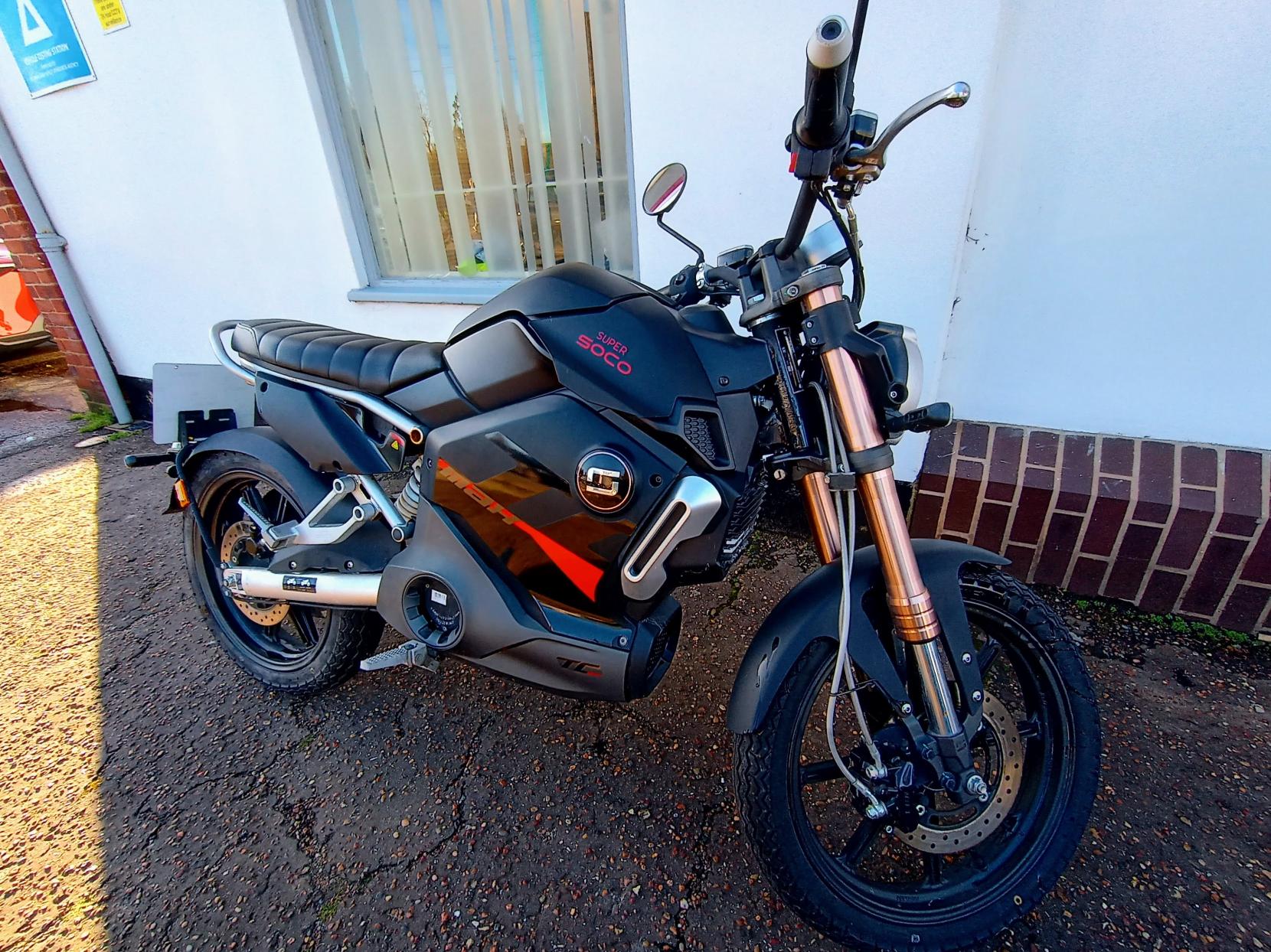 Vmoto TC Max Naked Electric Automatic (7 ps)