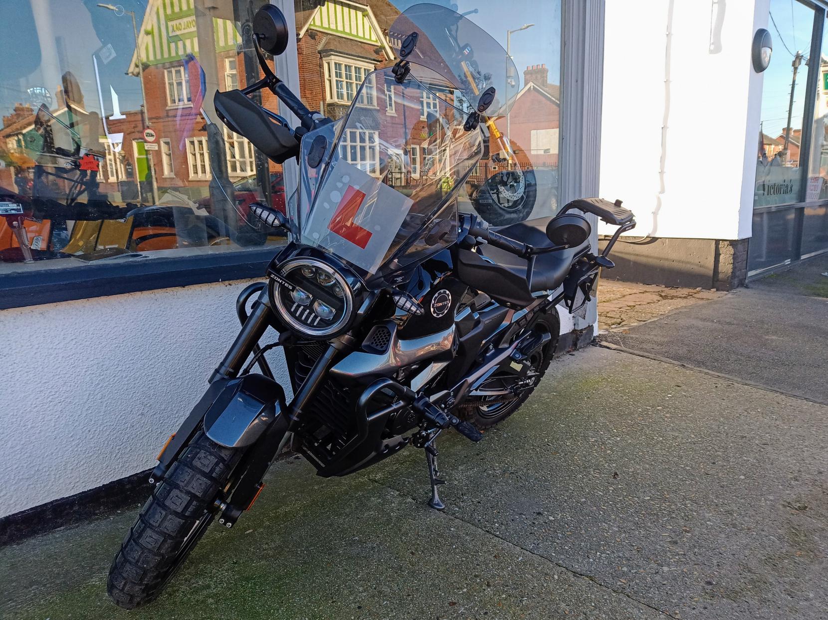 Zontes ZT125-G1 125 Naked Petrol Manual Euro 5 (14 ps)