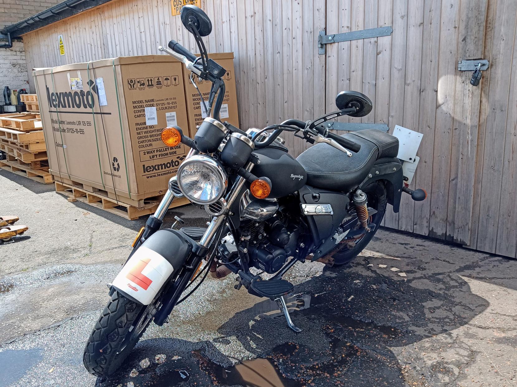 Keeway Superlight 125 125 Custom Cruiser Petrol Manual Euro 5 (10 ps)