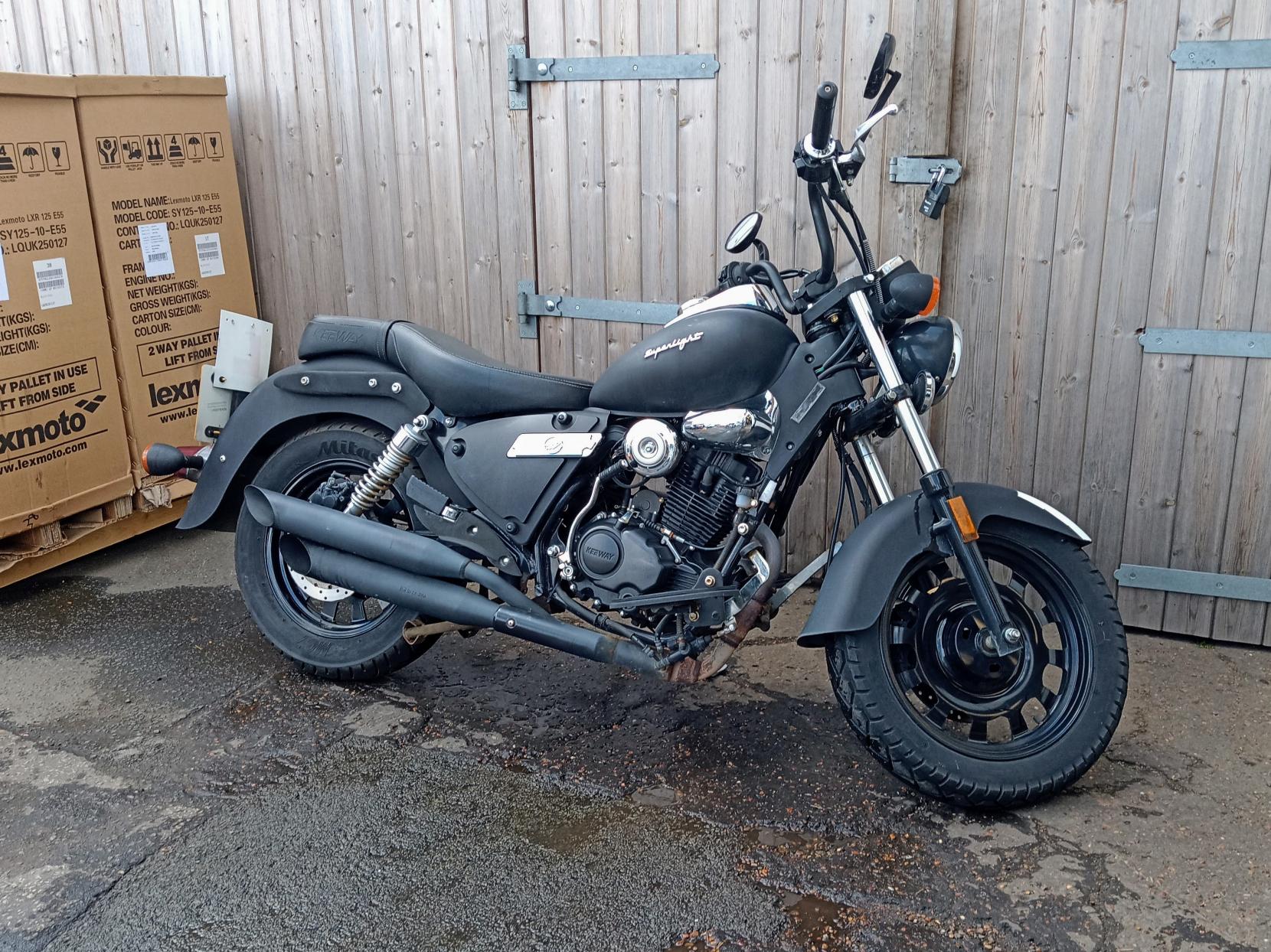 Keeway Superlight 125 125 Custom Cruiser Petrol Manual Euro 5 (10 ps)