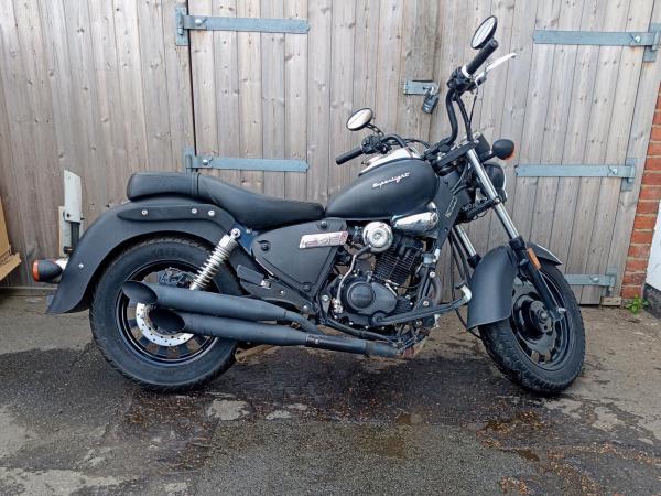Keeway Superlight 125 125 Custom Cruiser Petrol Manual Euro 5 (10 ps)