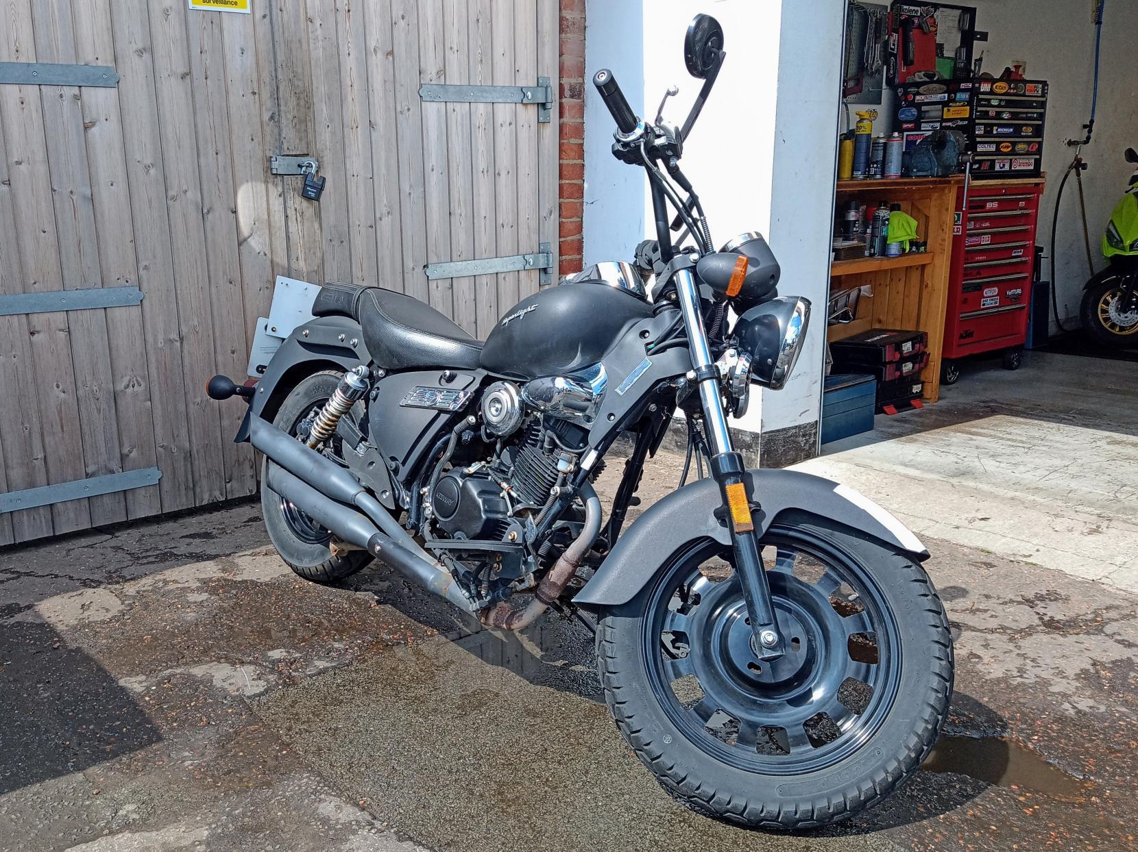 Keeway Superlight 125 125 Custom Cruiser Petrol Manual Euro 5 (10 ps)