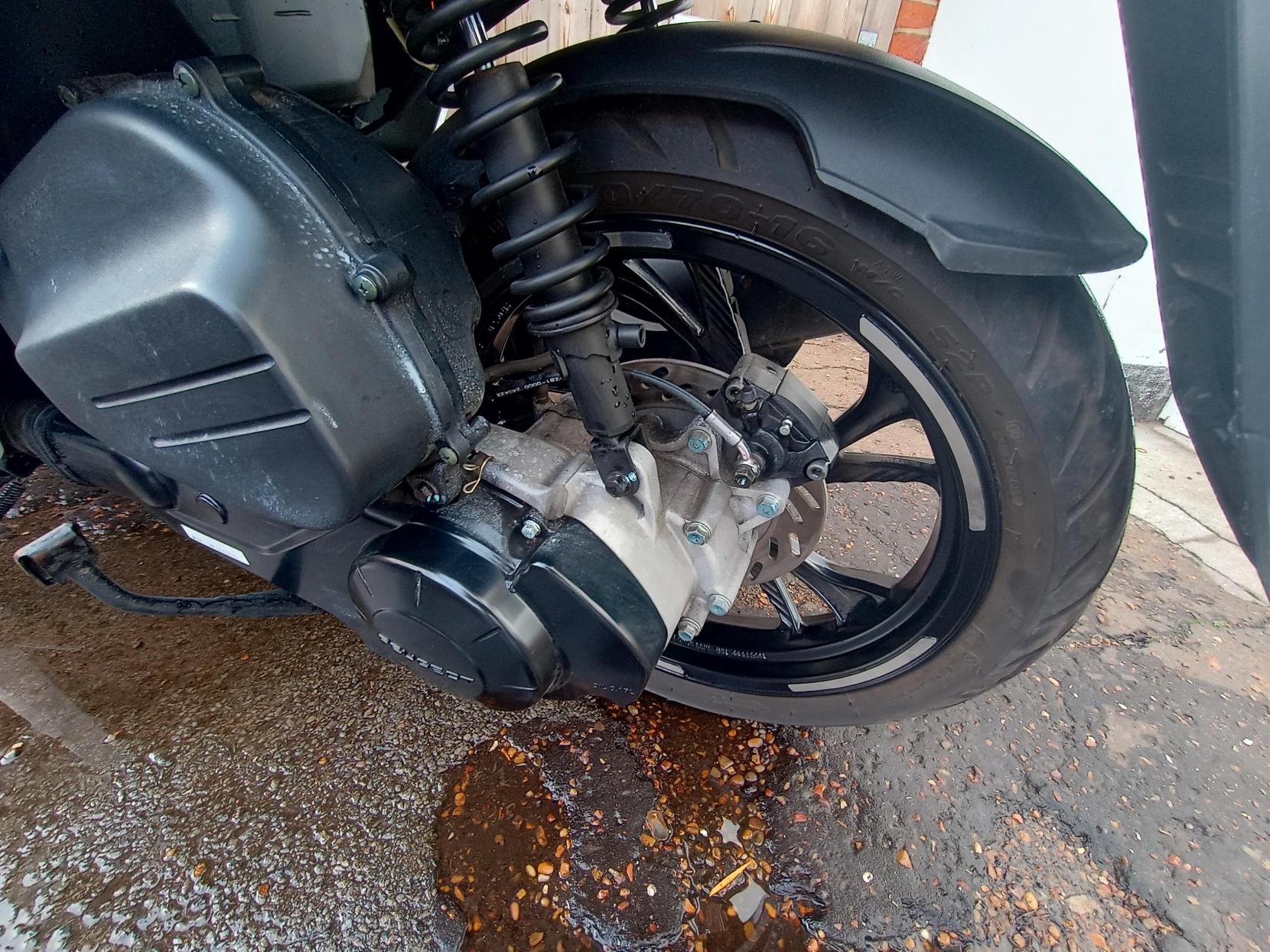 Peugeot Tweet 125 125 Scooter Petrol CVT Euro 5 (11 ps)