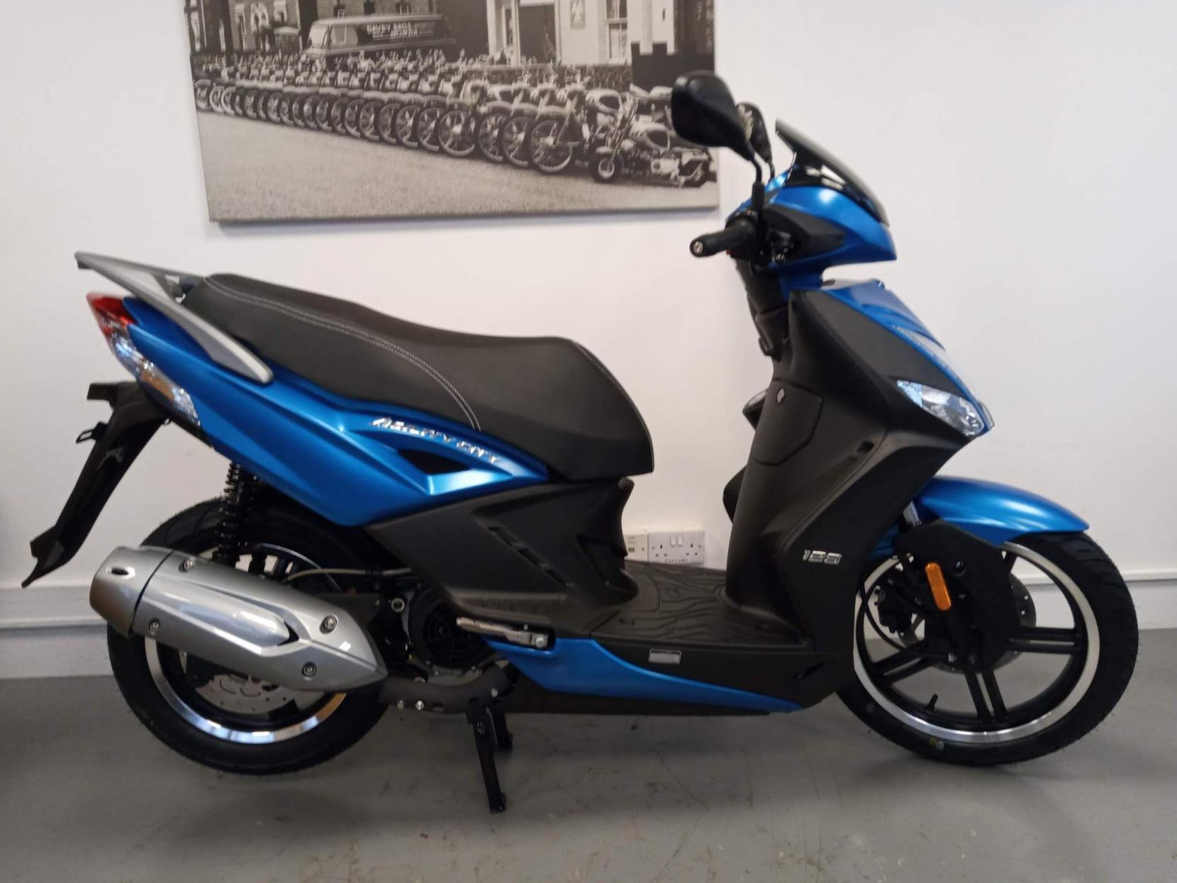 Kymco Agility 125 City +125i CBS Scooter (2006 - )