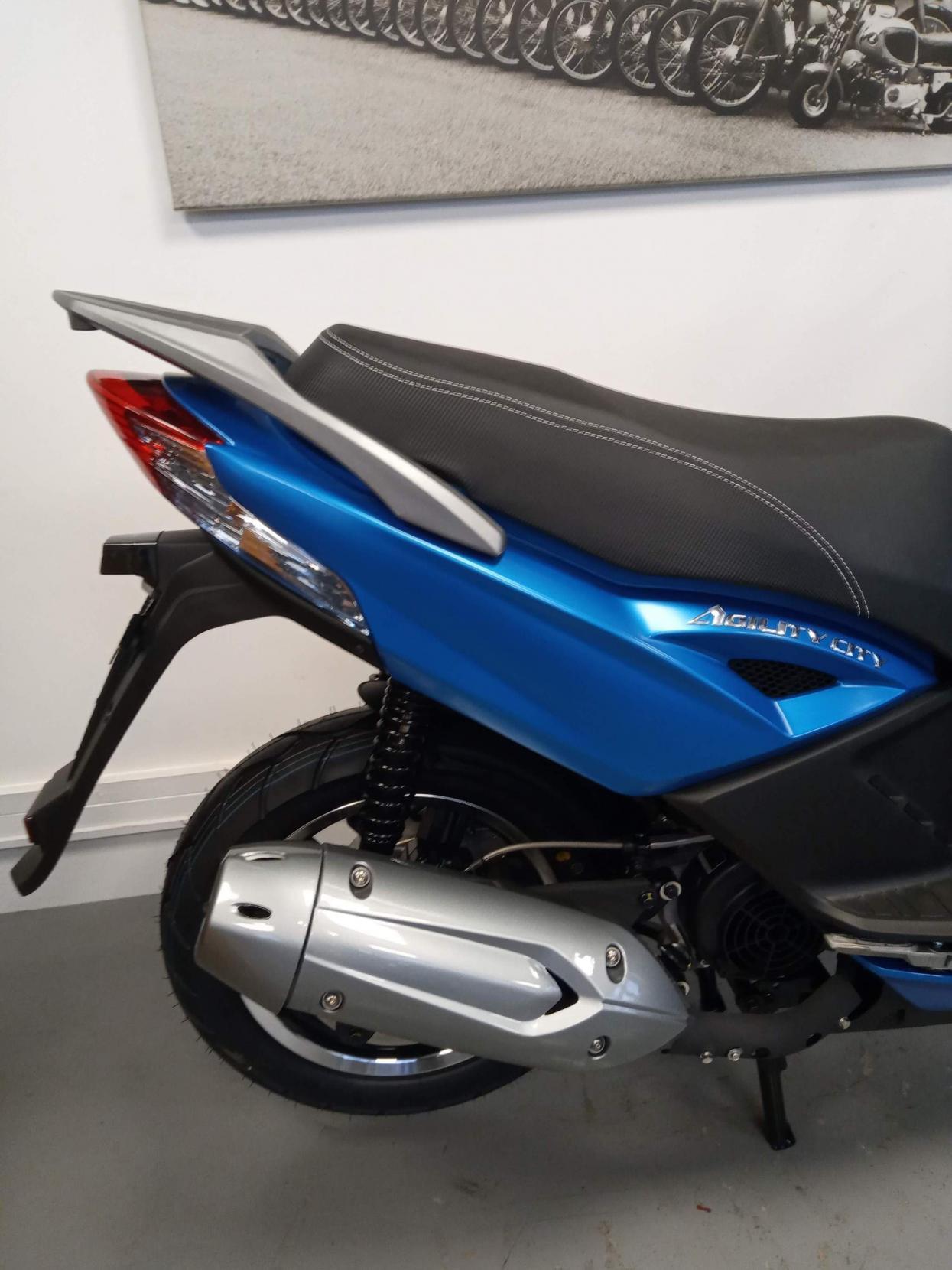 Kymco Agility 125 City +125i CBS Scooter (2006 - )