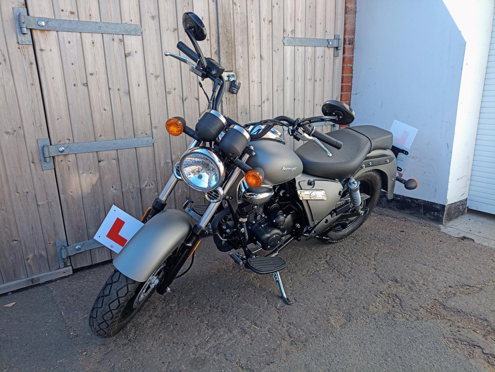 Keeway Superlight 125 LTD