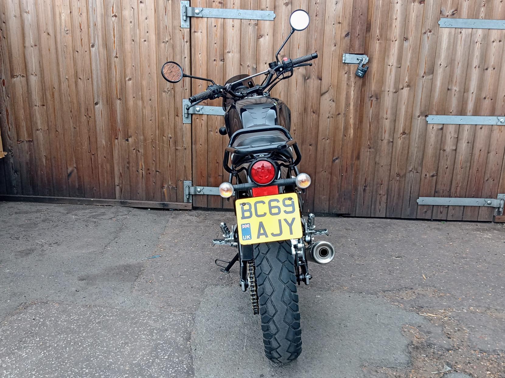 Lexmoto Vendetta 250 250 Roadster/Retro Petrol Manual Euro 4 (16 ps)
