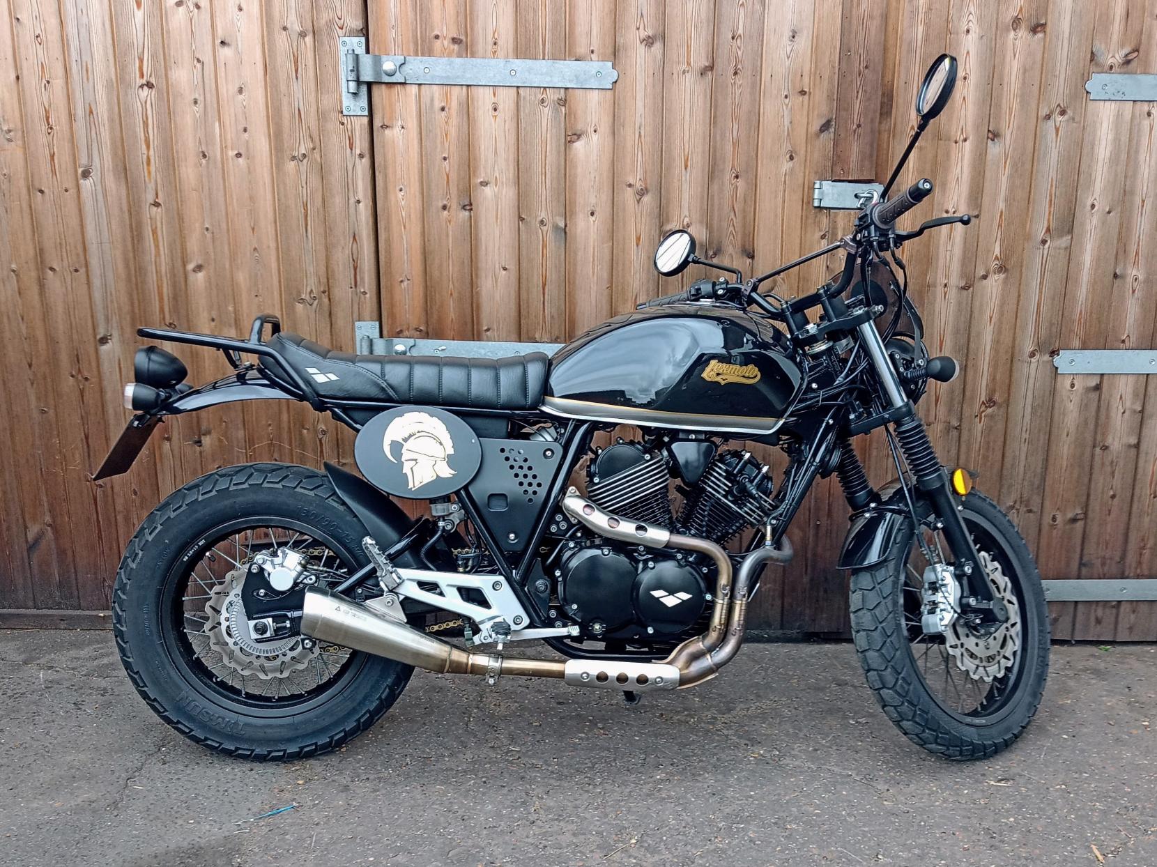 Lexmoto Vendetta 250 250 Roadster/Retro Petrol Manual Euro 4 (16 ps)