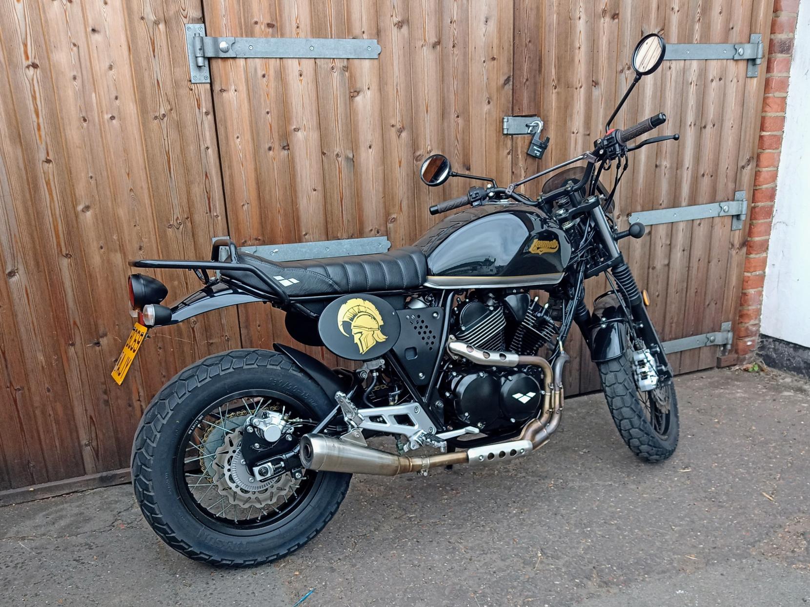 Lexmoto Vendetta 250 250 Roadster/Retro Petrol Manual Euro 4 (16 ps)