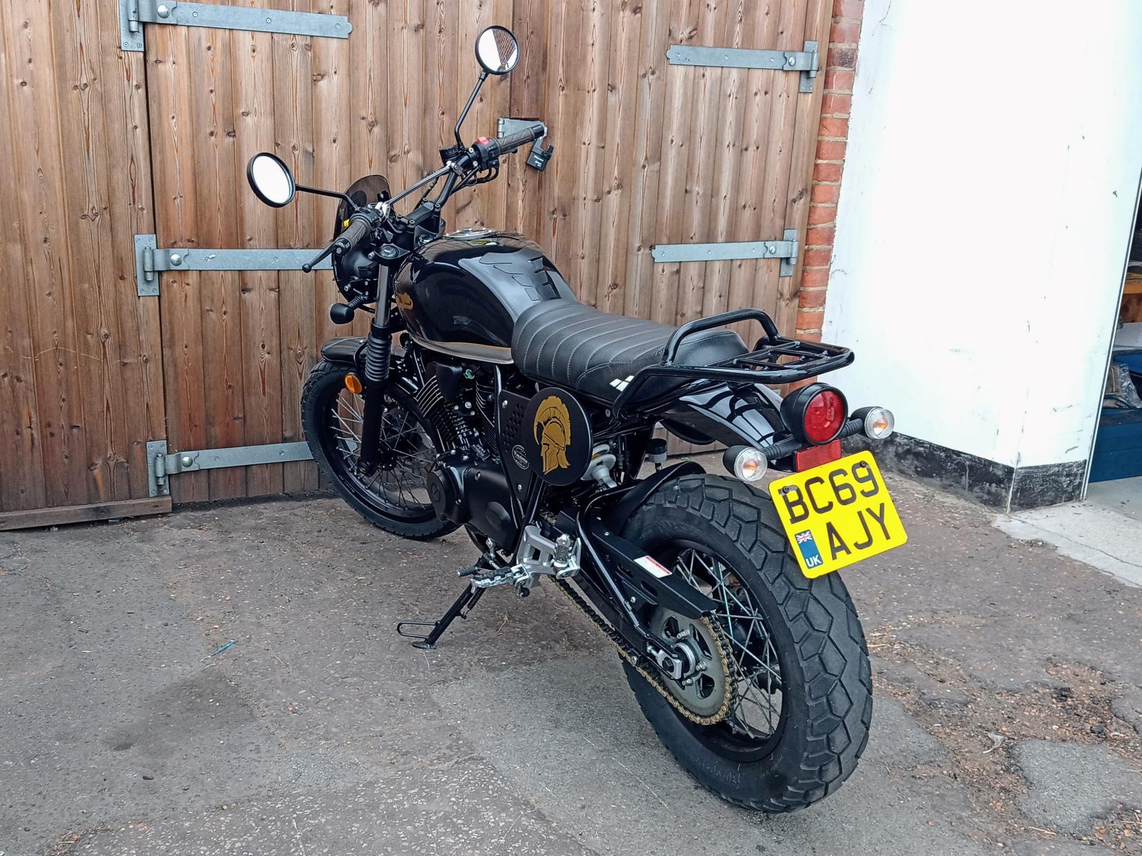 Lexmoto Vendetta 250 250 Roadster/Retro Petrol Manual Euro 4 (16 ps)