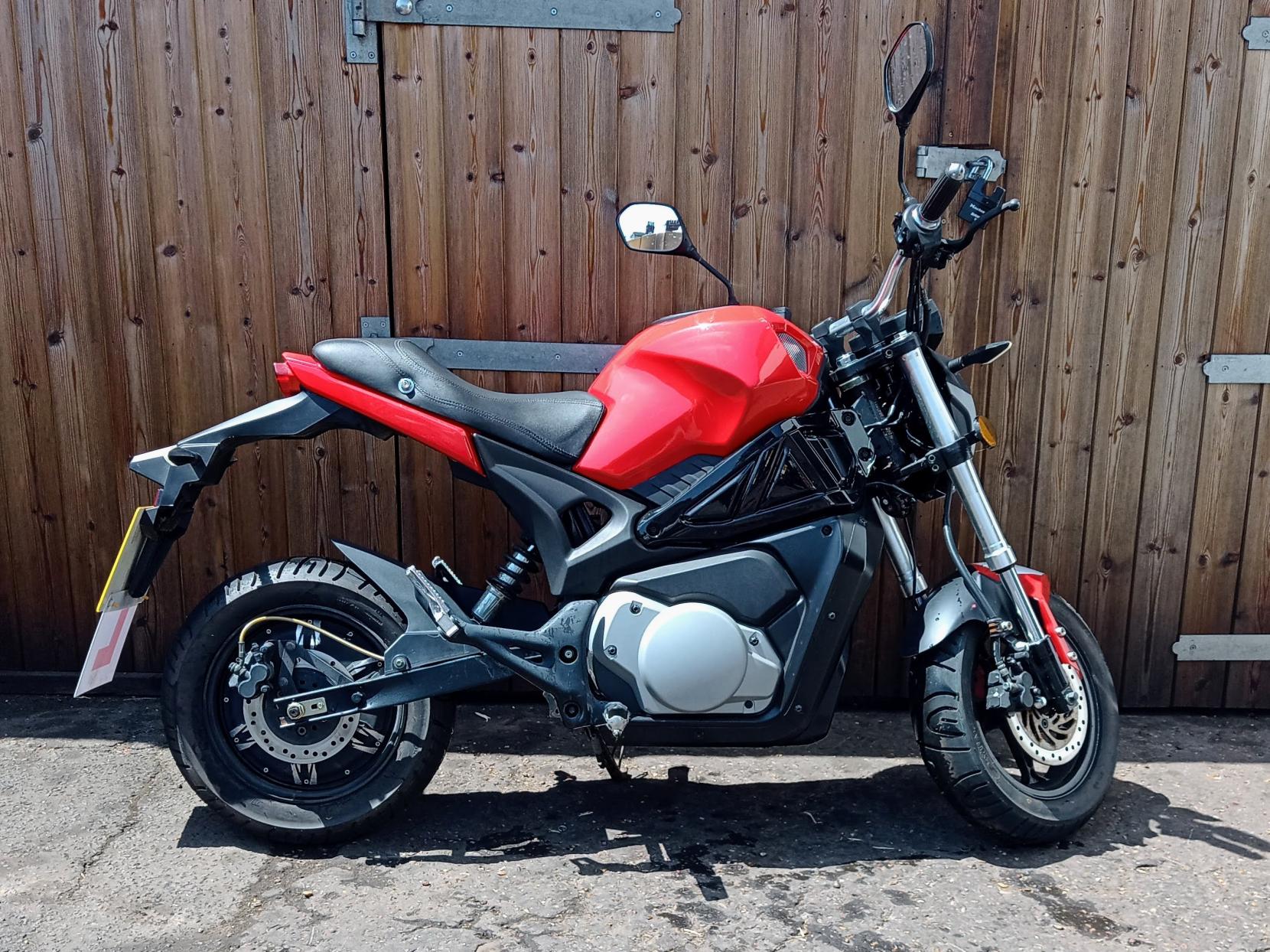 WK Bikes e-Colt Naked Electric Automatic