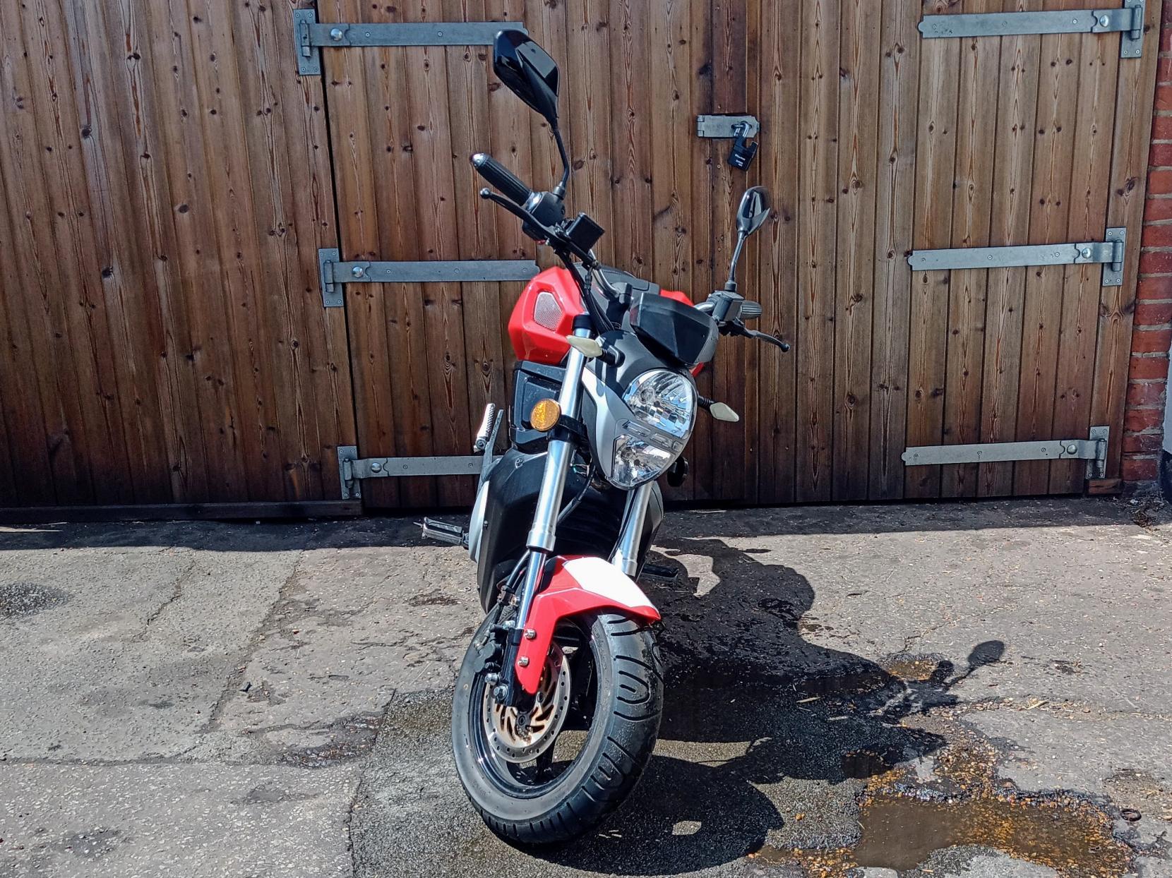 WK Bikes e-Colt Naked Electric Automatic