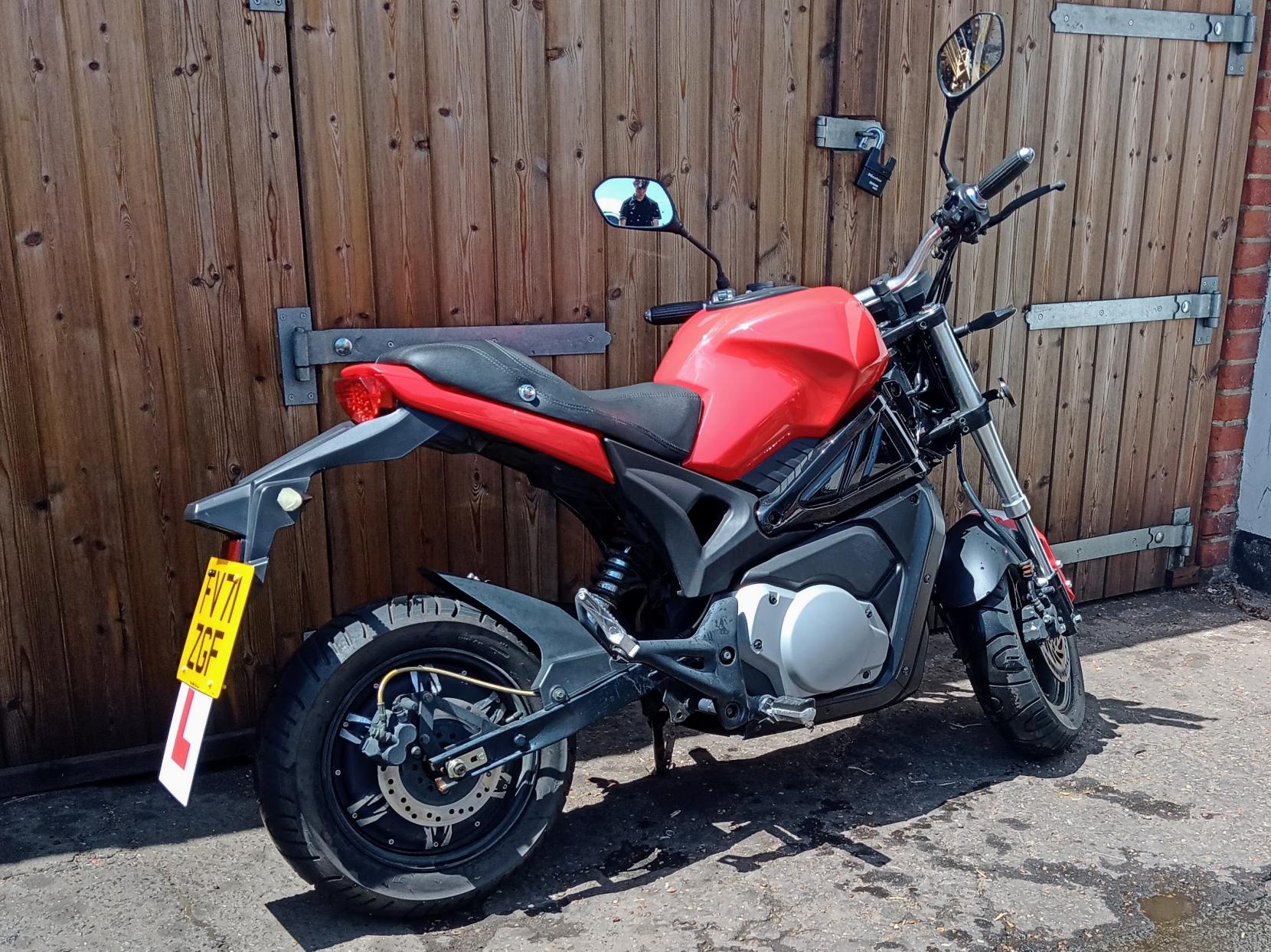 WK Bikes e-Colt Naked Electric Automatic