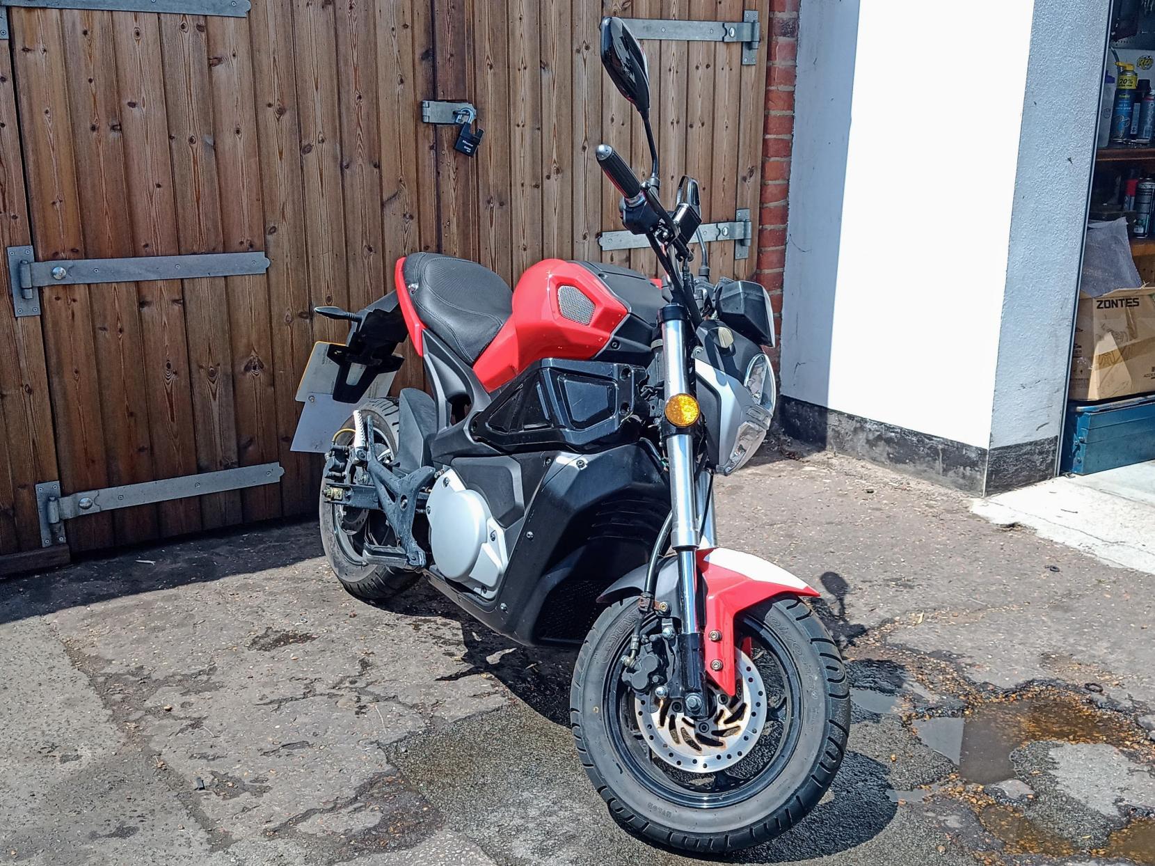 WK Bikes e-Colt Naked Electric Automatic