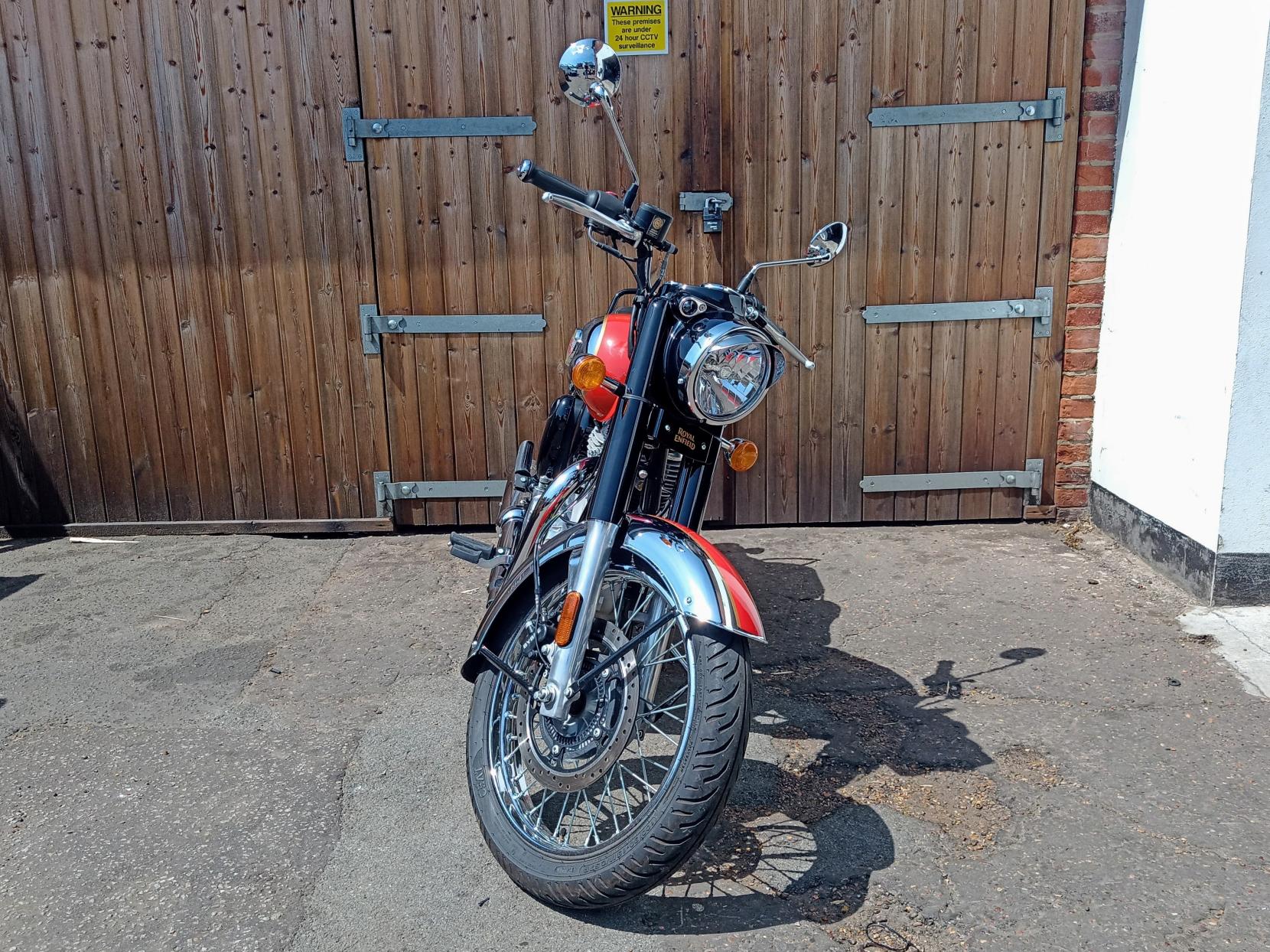 Royal Enfield Classic 350 350 Roadster/Retro Petrol Manual Euro 5 (20 ps)