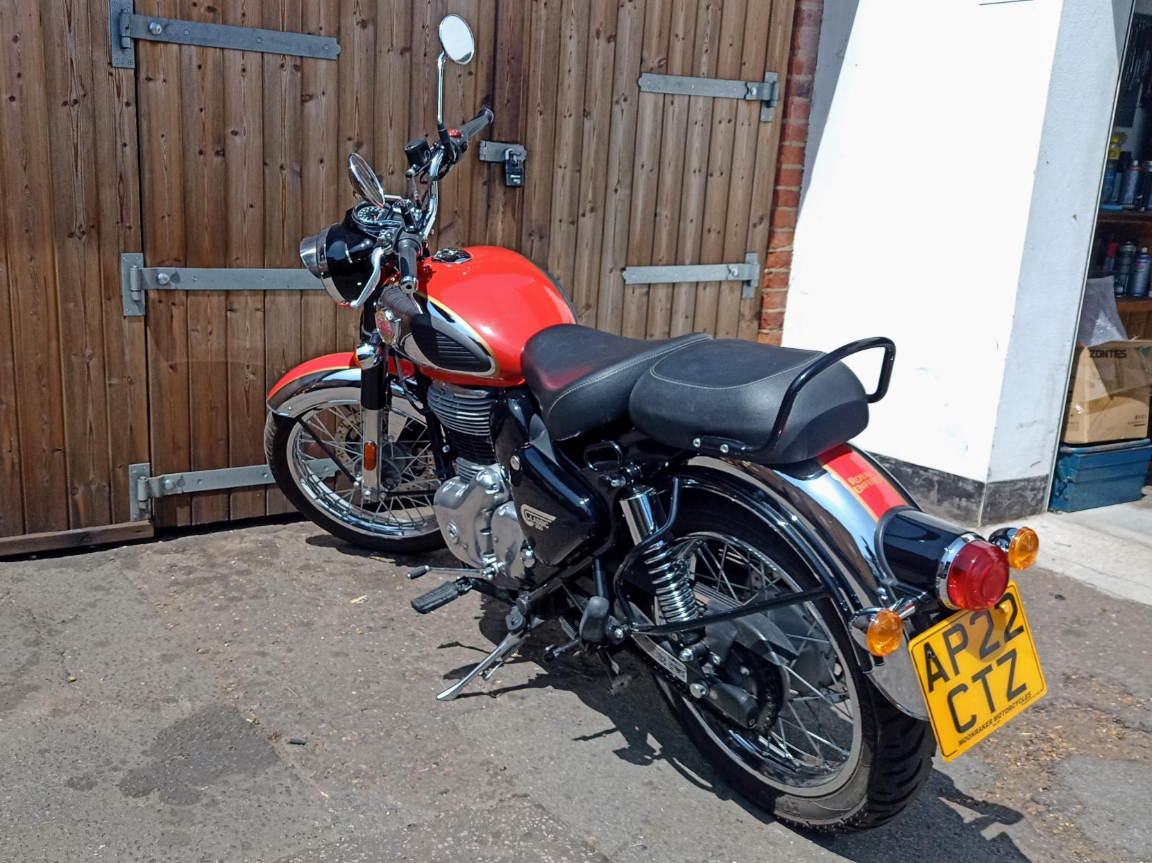 Royal Enfield Classic 350 350 Roadster/Retro Petrol Manual Euro 5 (20 ps)