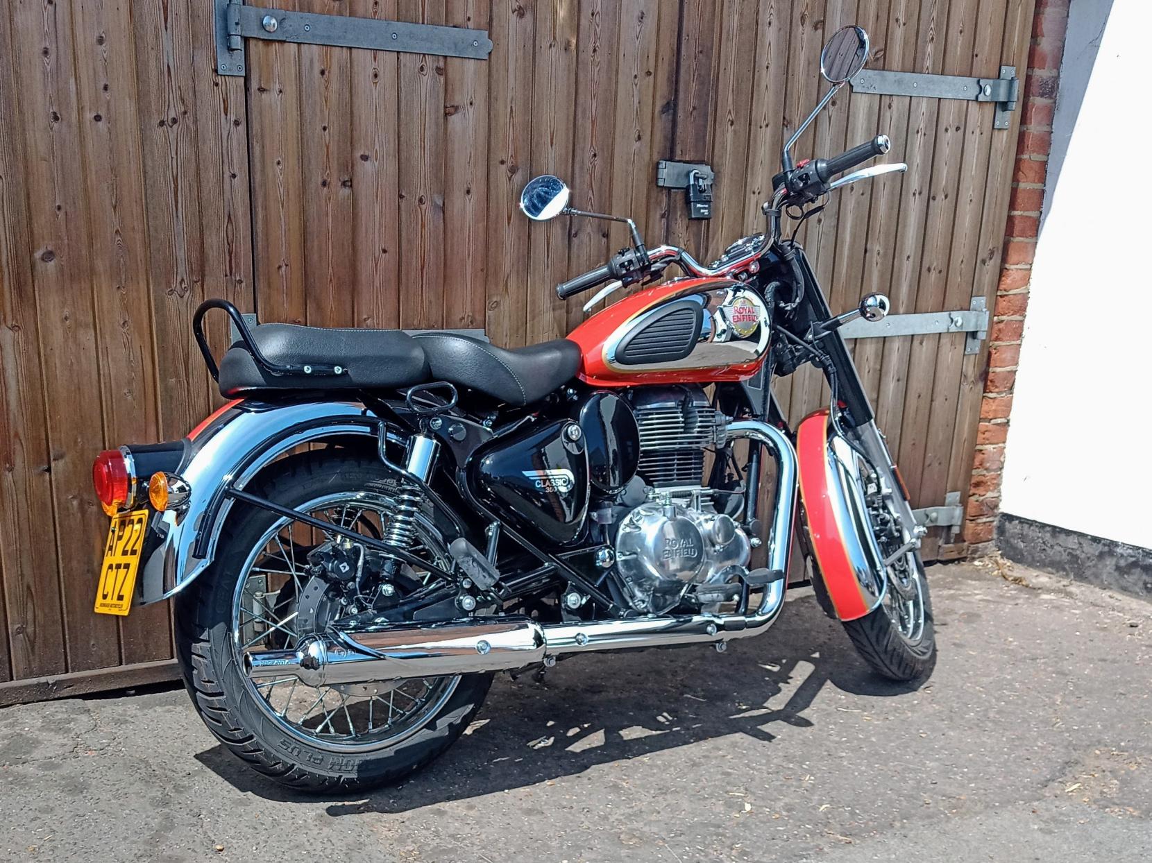 Royal Enfield Classic 350 350 Roadster/Retro Petrol Manual Euro 5 (20 ps)