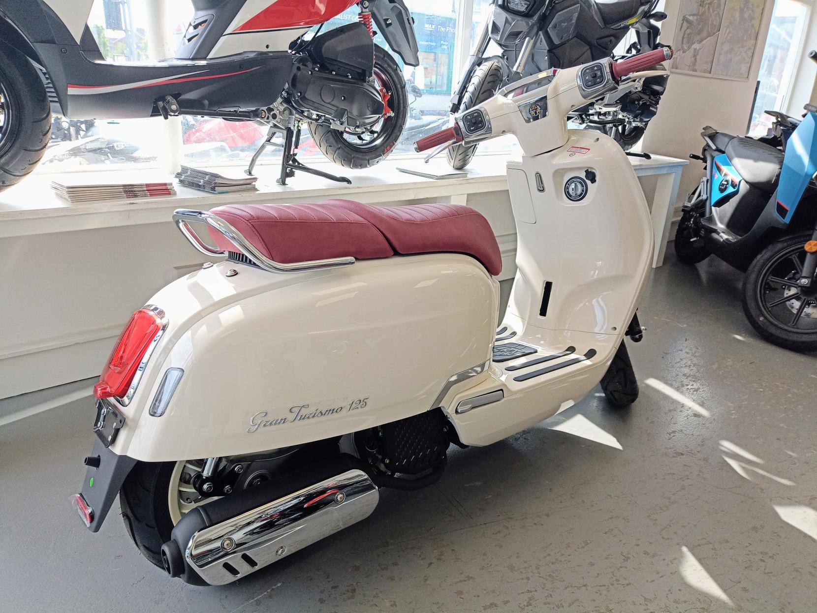 Royal Alloy GT2 125 125