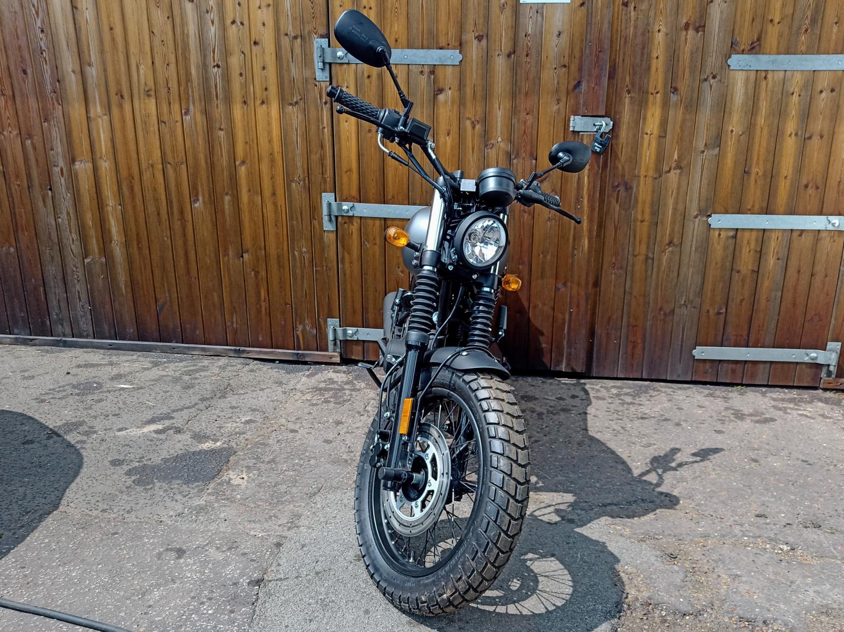 WK Bikes Scrambler 50 50 Roadster/Retro Petrol Manual Euro 5 (3 ps)