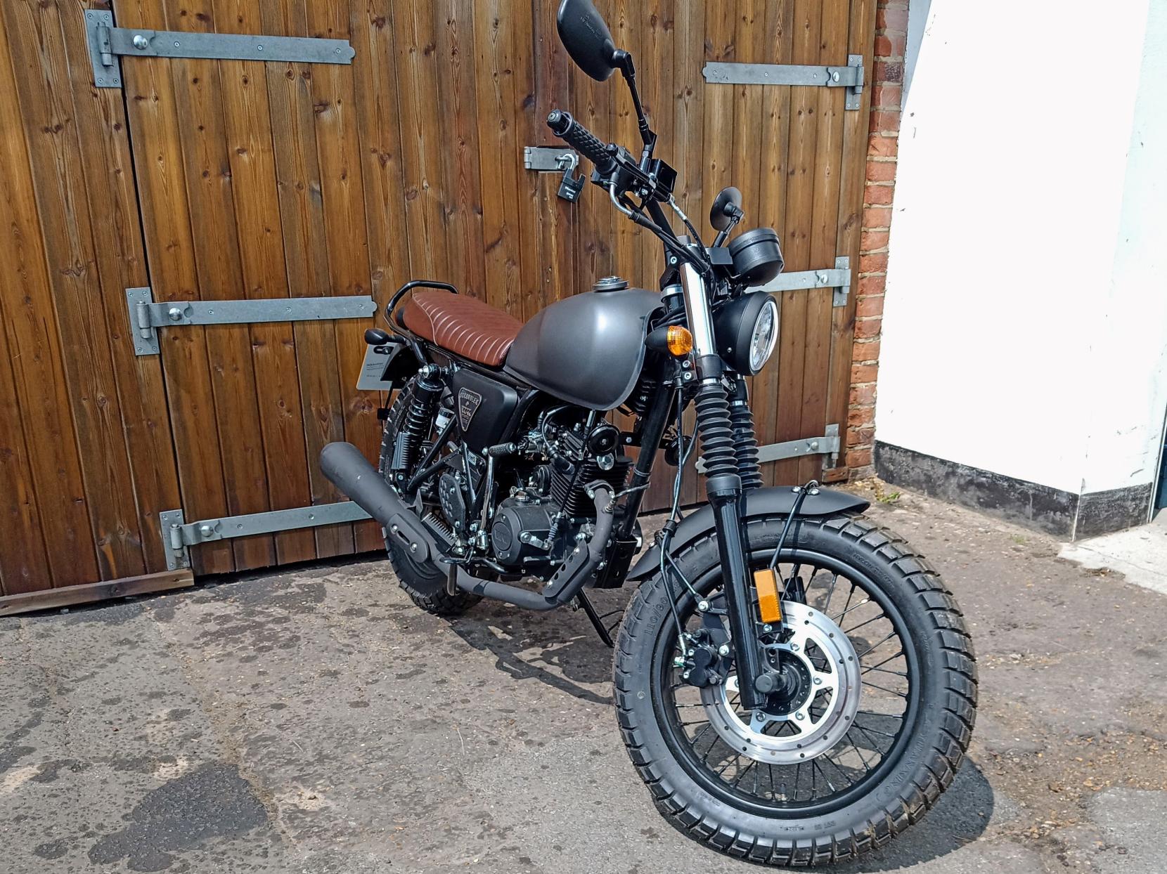 WK Bikes Scrambler 50 50 Roadster/Retro Petrol Manual Euro 5 (3 ps)