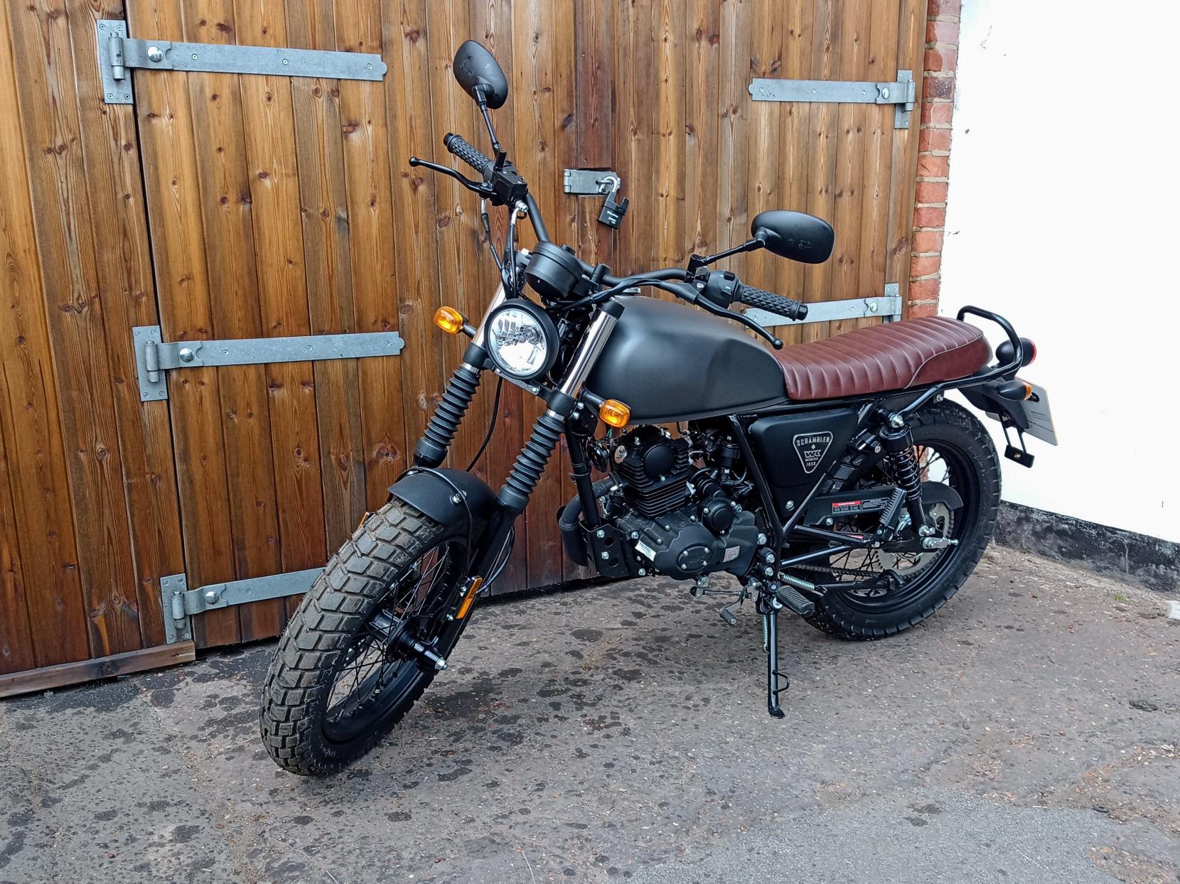 WK Bikes Scrambler 50 50 Roadster/Retro Petrol Manual Euro 5 (3 ps)