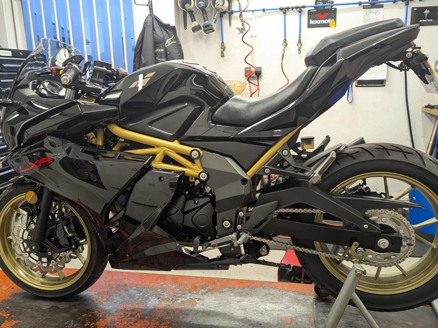 Lexmoto LXR 125 125 Super Sports Petrol Manual Euro 5 (12 ps)