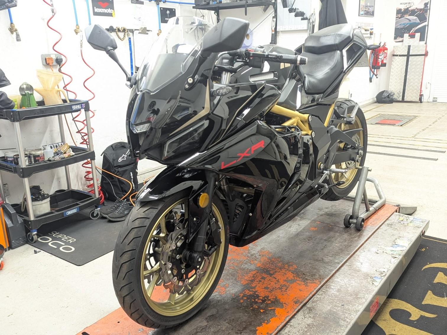 Lexmoto LXR 125 125 Super Sports Petrol Manual Euro 5 (12 ps)