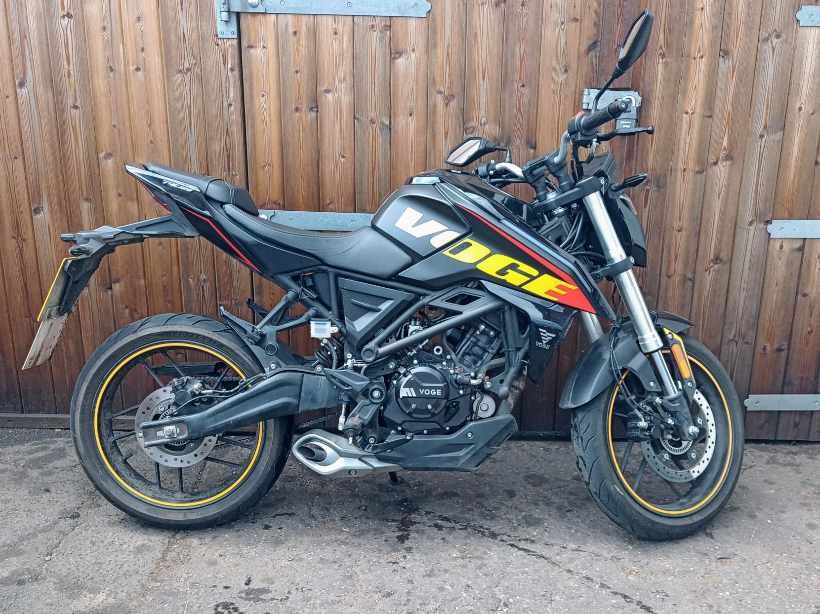 Voge R 125 125 Naked Petrol Manual Euro 5 (14 ps)