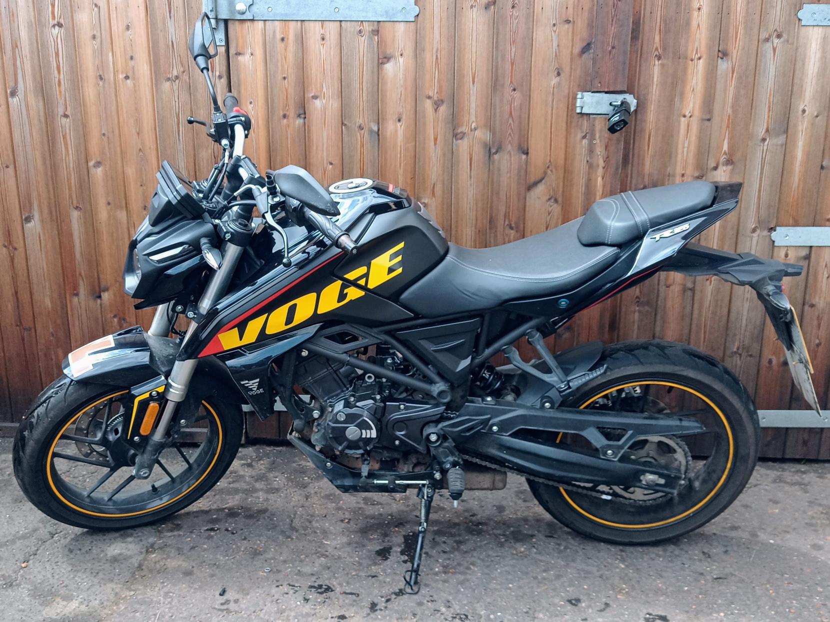 Voge R 125 125 Naked Petrol Manual Euro 5 (14 ps)