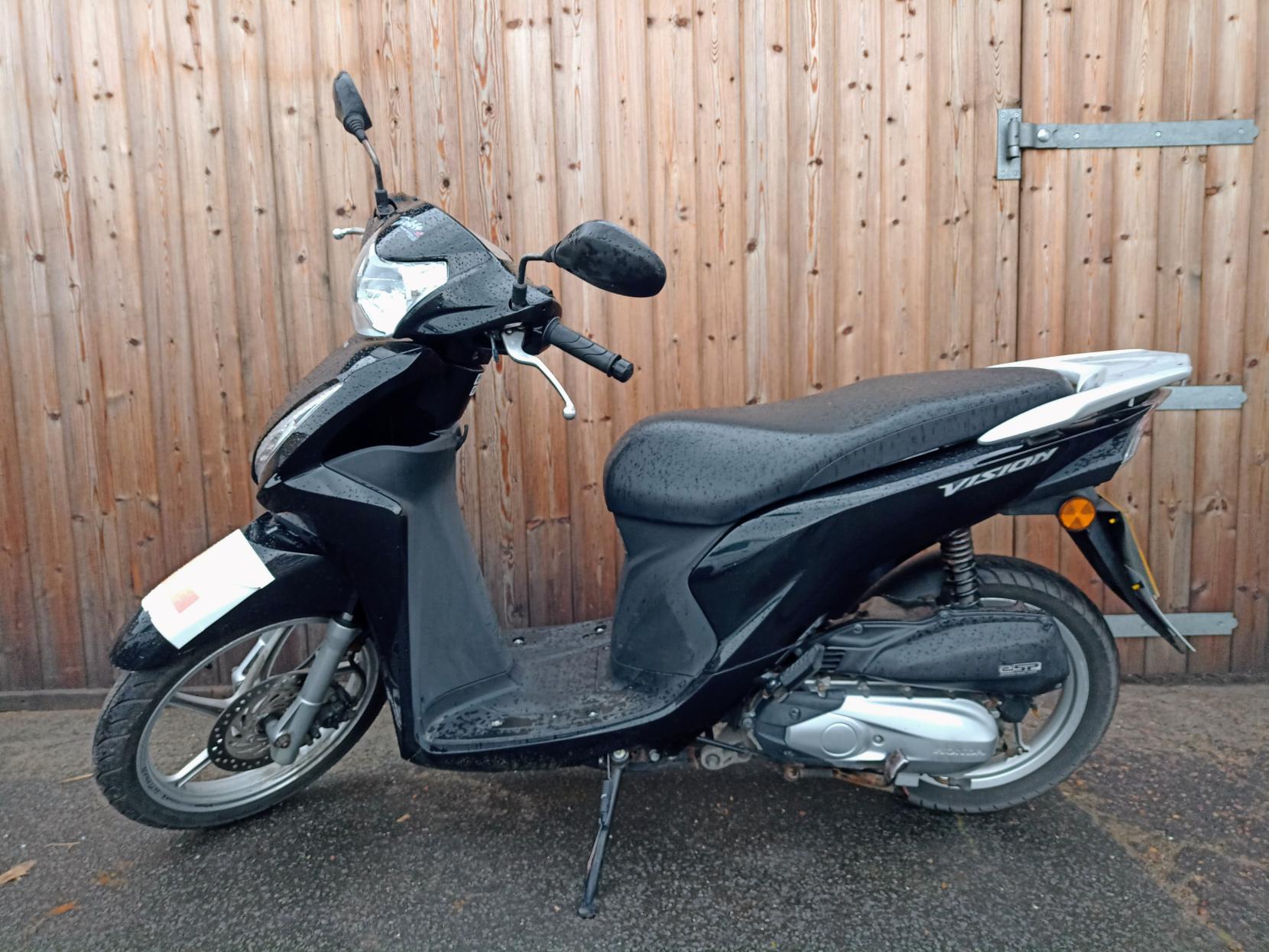 Honda Vision 110 110 Scooter Petrol CVT Euro 4 (10 ps)