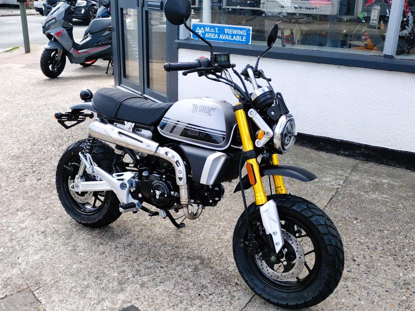 Bluroc Motorcycles X-Bongo 50 50 Roadster/Retro (2025 - )