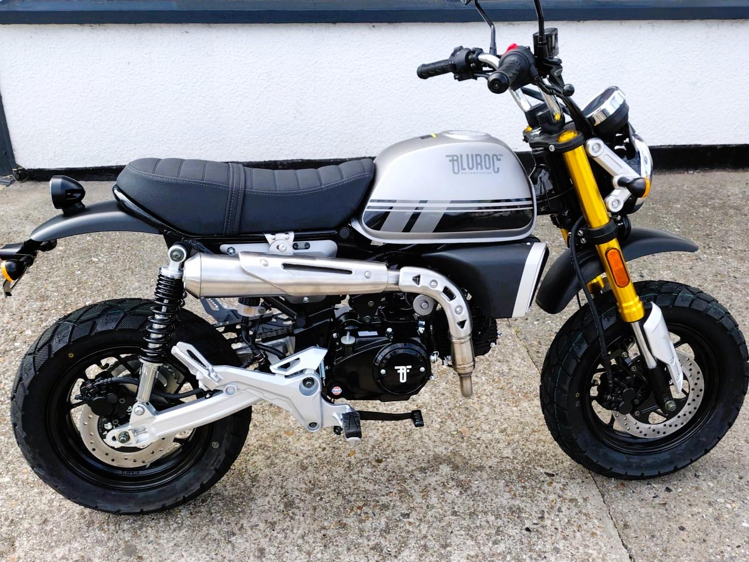 Bluroc Motorcycles X-Bongo 50 50 Roadster/Retro (2025 - )