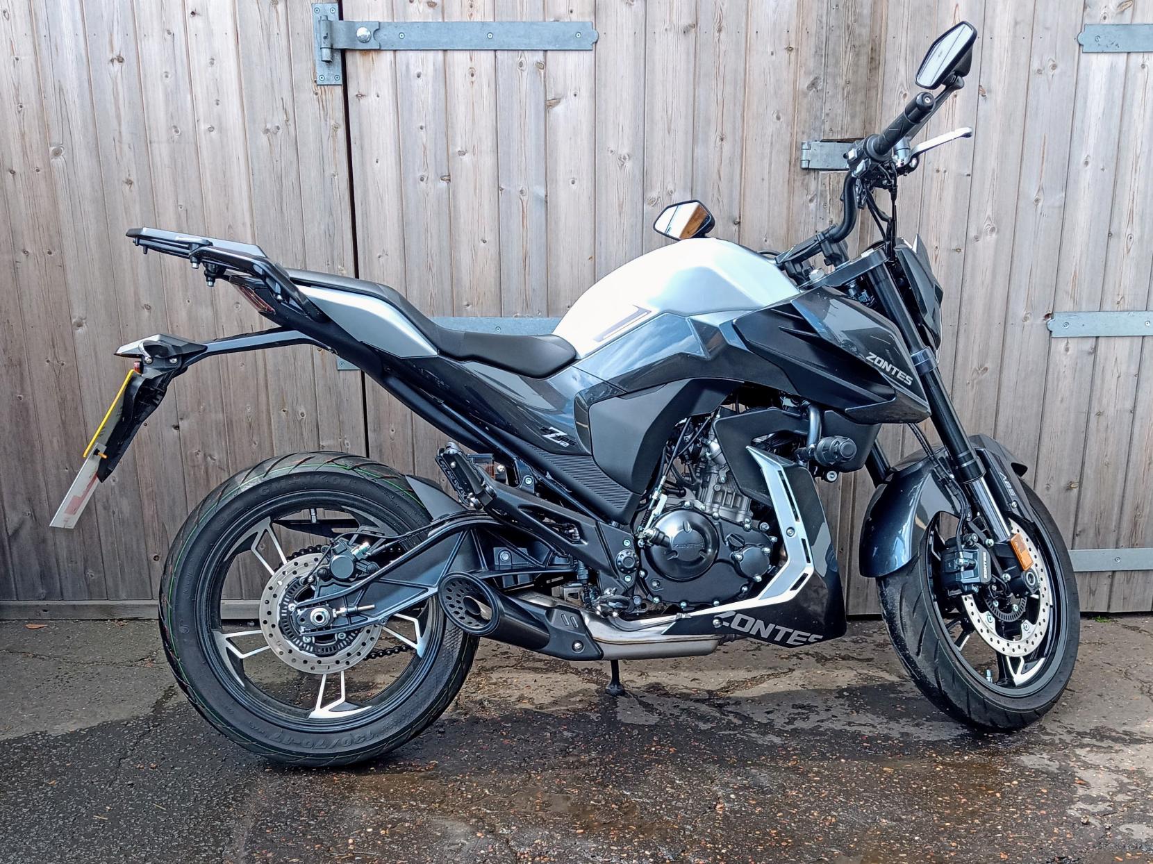 Zontes ZT125-Z2 125 Naked Petrol Manual Euro 5 (15 ps)