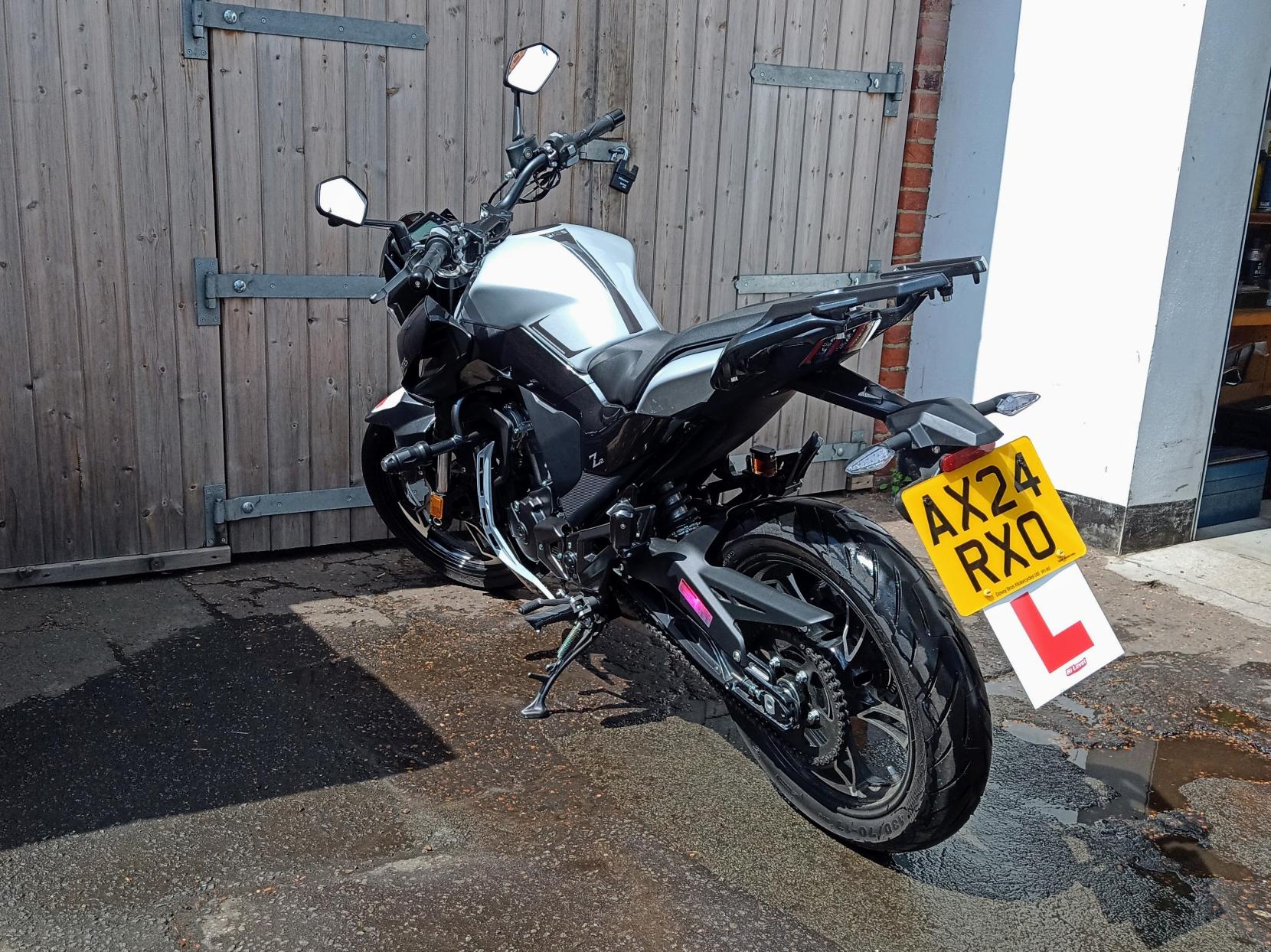 Zontes ZT125-Z2 125 Naked Petrol Manual Euro 5 (15 ps)