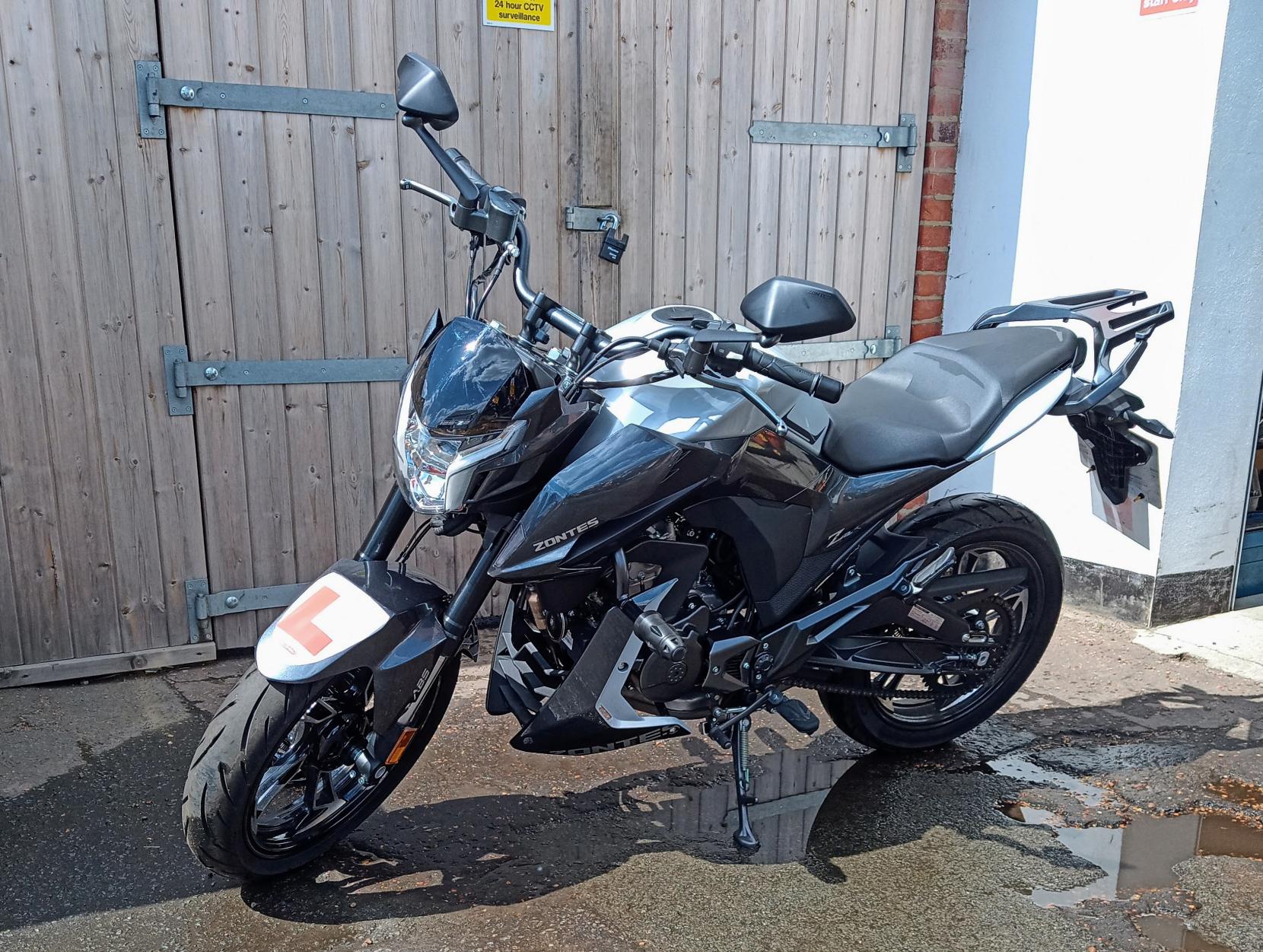 Zontes ZT125-Z2 125 Naked Petrol Manual Euro 5 (15 ps)