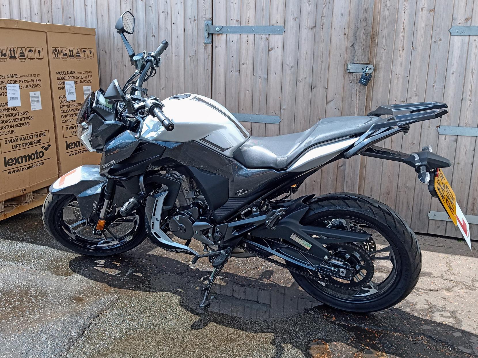 Zontes ZT125-Z2 125 Naked Petrol Manual Euro 5 (15 ps)