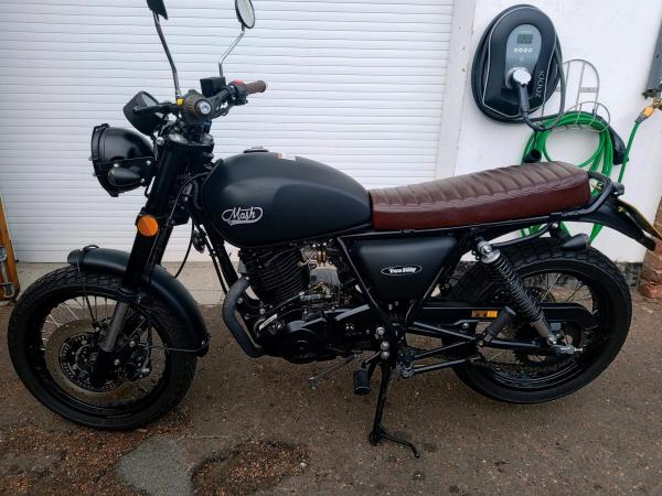 Mash Motorcycles Two Fifty 250 250 Roadster/Retro Petrol Manual Euro 5 (17 ps)