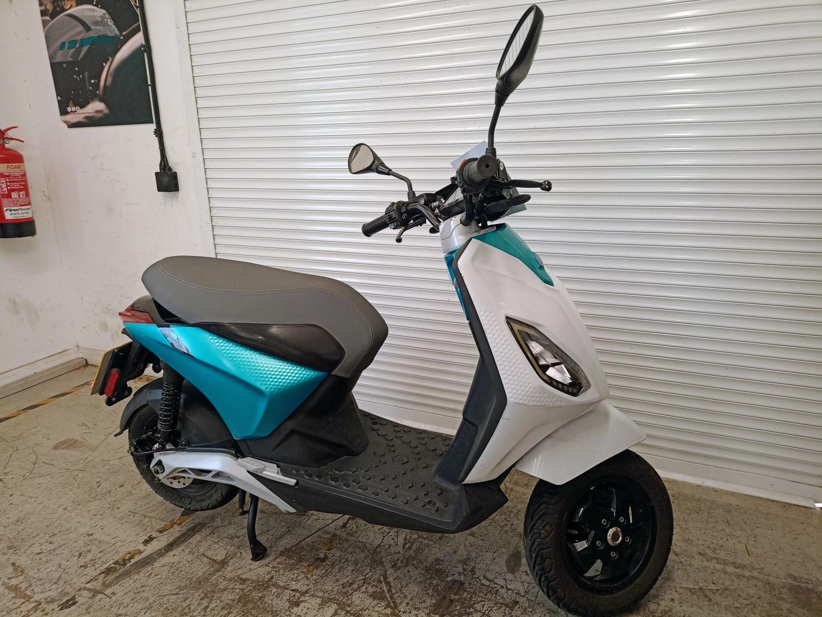 Piaggio Piaggio 1 Scooter Electric Wheel-hub Engine Euro 5 (3 ps)