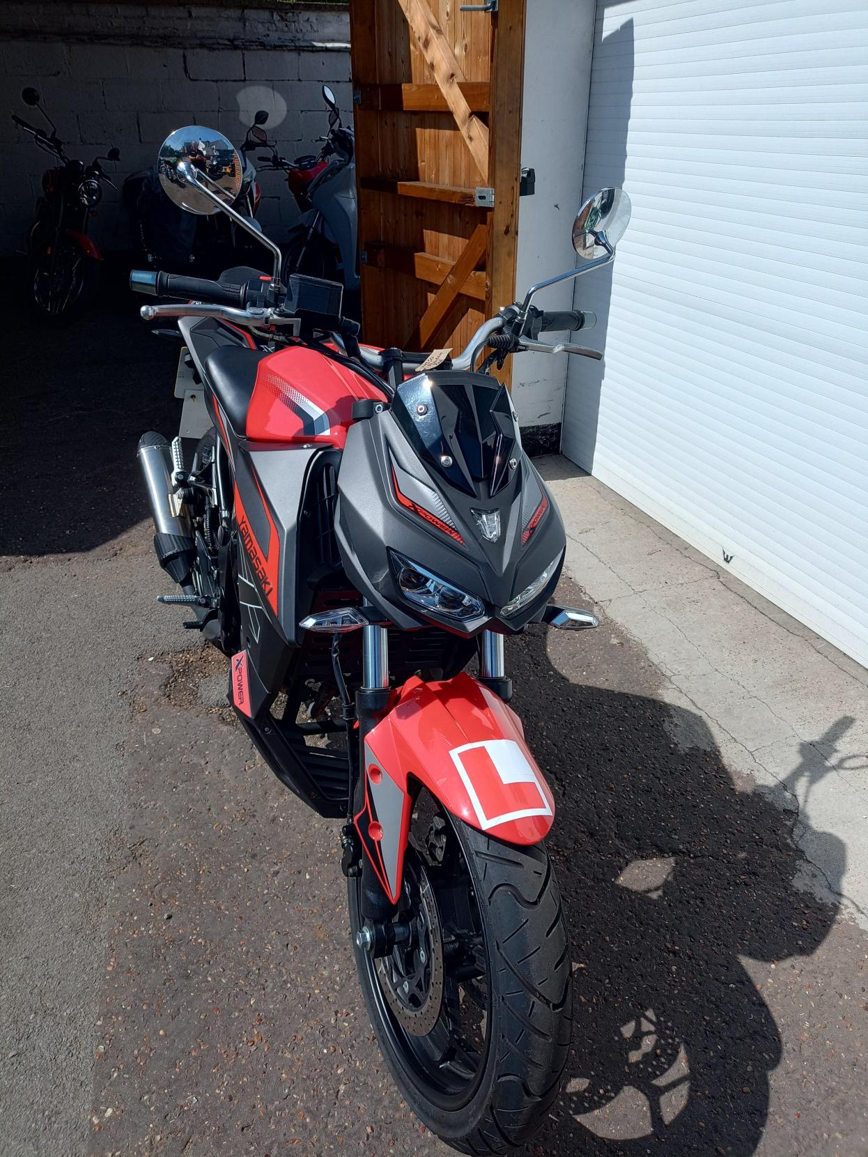 Yamasaki MB 50-10 Phantom 50 Sports Moped Petrol Manual Euro 5 (2 ps)