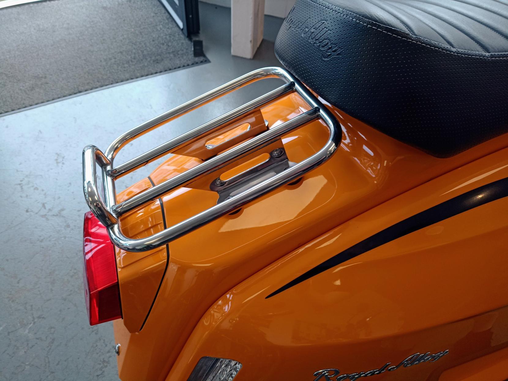 Royal Alloy GT 125 125 Scooter Petrol CVT Euro 5 (9 ps)