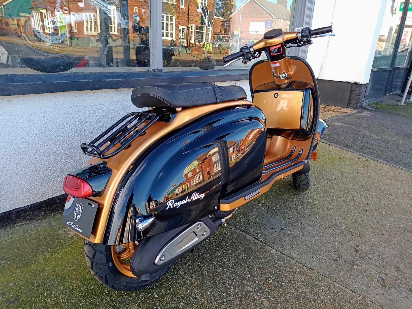 Royal Alloy JPS 125 125 Scooter (2025 - )