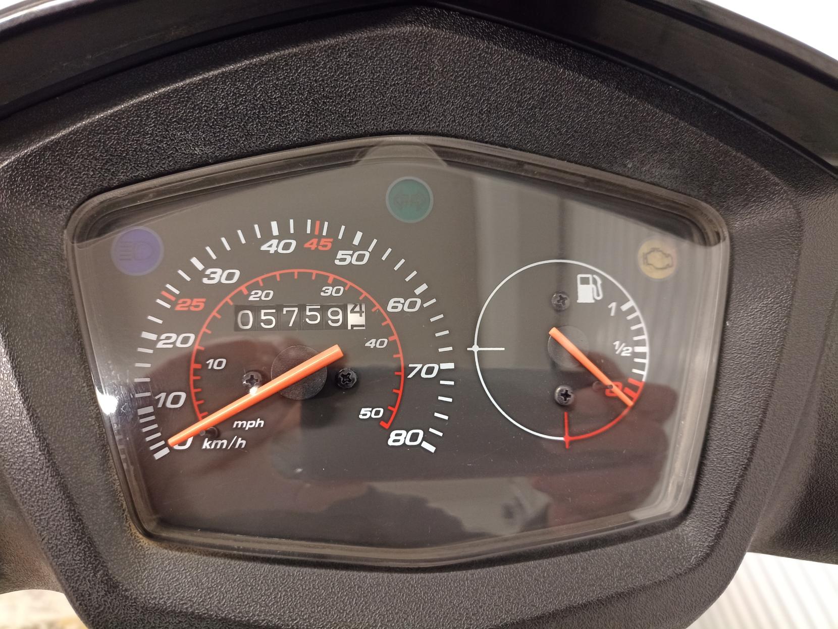 Peugeot Kisbee 50 50 Streetline Moped (2010 - )