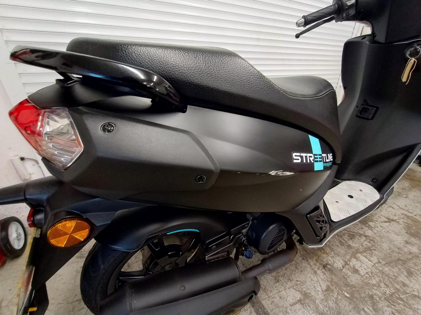 Peugeot Kisbee 50 50 Streetline Moped (2010 - )