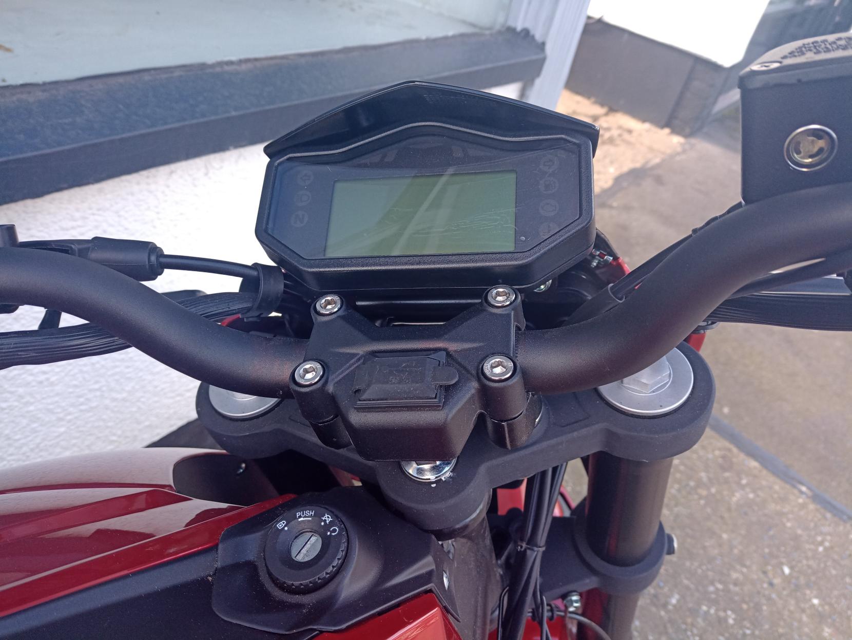 Keeway RKF 125 125 Naked Petrol Manual Euro 5 (12 ps)